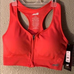 NWT Avia front zip bra size M